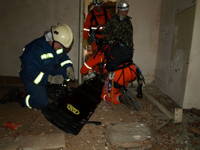 1. državno prvenstvo reševalnih psov s prikaz - foto