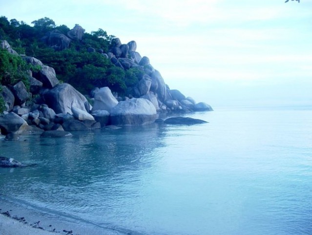 Freedom Beach, Koh Tao. Raj za potapljače. V morju lahko plavate ob čudovitih, raznobarvni