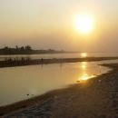 Sončni zahod nad Mekongom.