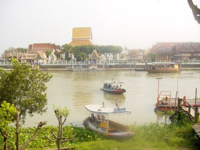 Ayutthaya. Mestece blizu Bangkoka, nekdanja kraljeva prestolnica.