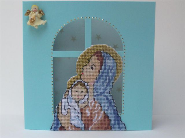Marija z Jezusom v naročju