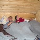 Trije abrahamovci v postelji!!!!!
