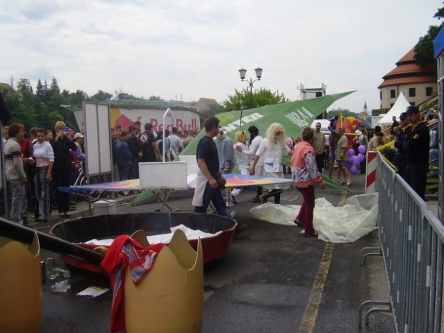 RED BULL FLUGTAG Maribor 12.6.05  - foto