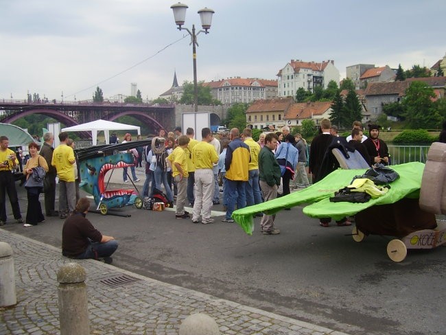 RED BULL FLUGTAG Maribor 12.6.05  - foto povečava