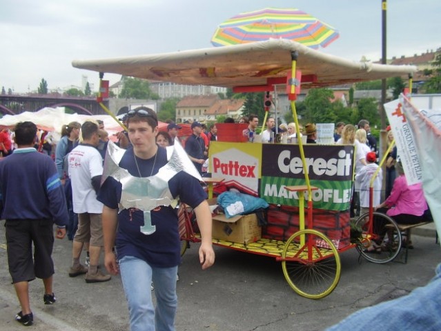 RED BULL FLUGTAG Maribor 12.6.05  - foto