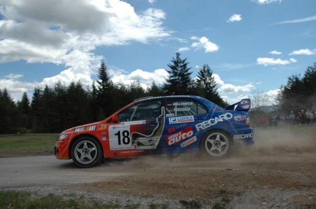 Rally - foto povečava