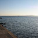 Punatska obala pred sončnim zahodom.