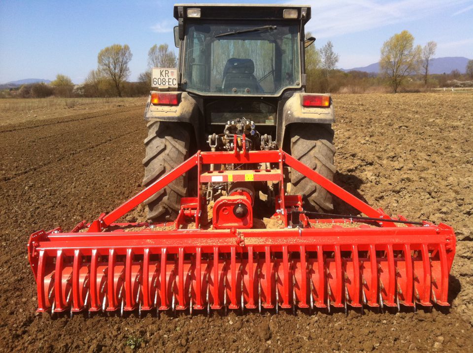 P.M.16, MASCHIO DM 3000, Krone 760, MX T10 - foto povečava