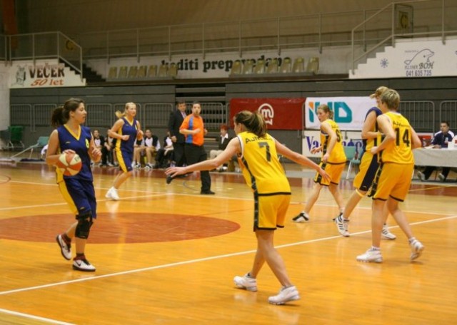 2008 0301 Ajm - Konjice - košarka ženske - foto