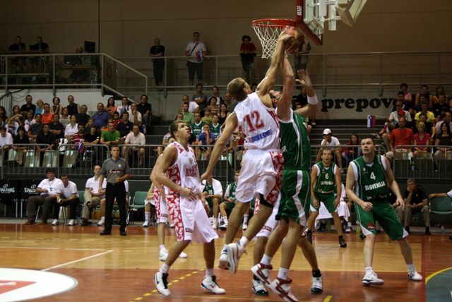 2010 0814 Košarka - Maribor 01 - foto povečava