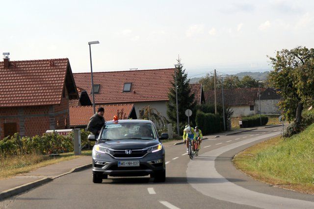 2016 1009 Dobrovnik - Slovenija kolesari - foto