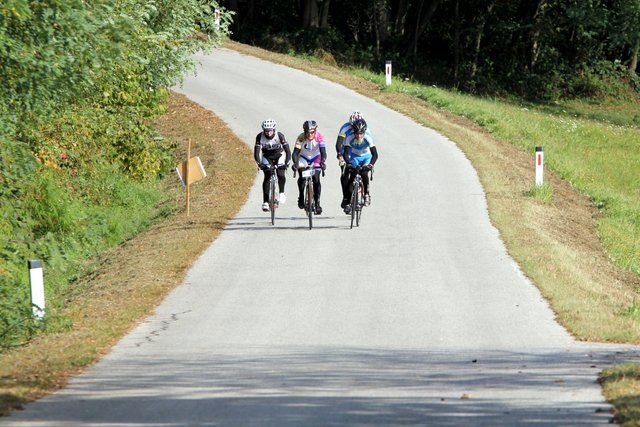 2016 1009 Dobrovnik - Slovenija kolesari - foto povečava