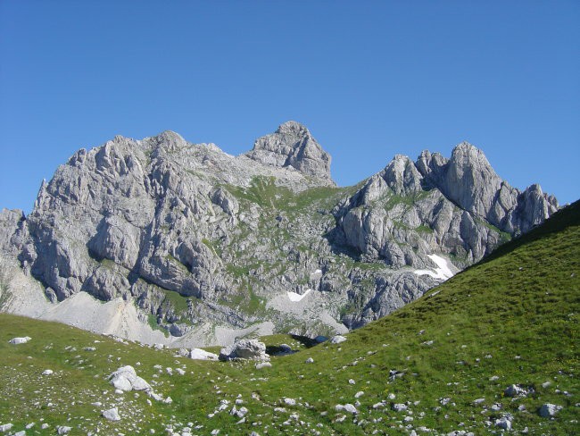 BOBOTOV KUK