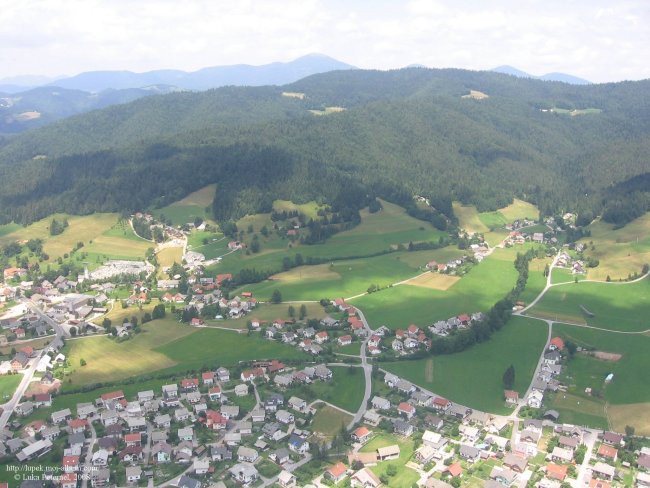 Letalski posnetki - Pr'jakopičk, 28.6.08 - foto povečava
