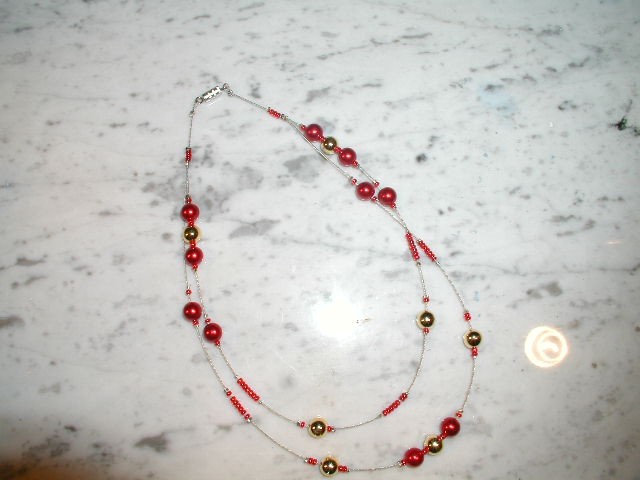 Ogrlica (rdeče in zlate perle)