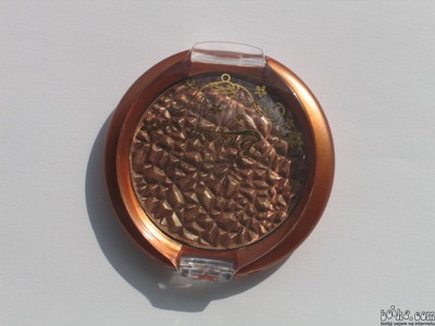 NOV bronzer BAOLISH   2,1 EUR