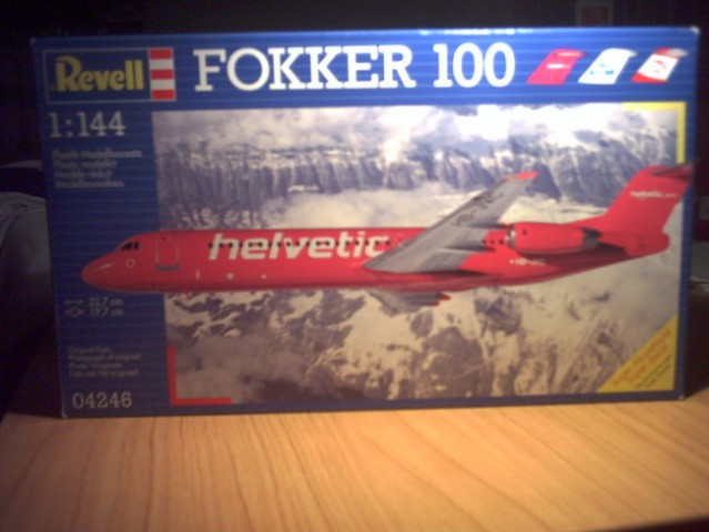 Fokker 100 - foto