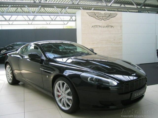 AstonMartin DB-9  