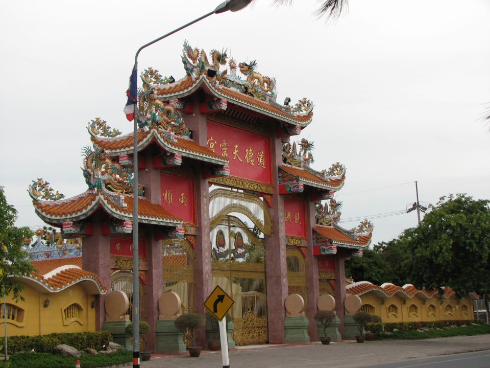 vhod v kitajski tempelj