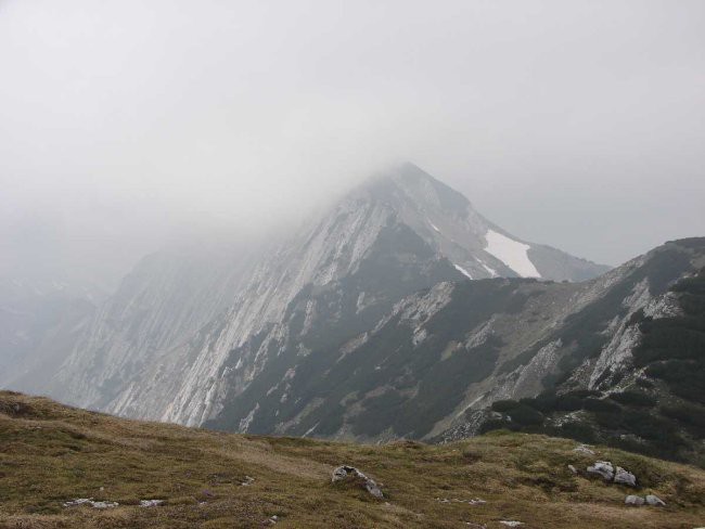 Koča na planini Razor-Vogel-Rodica-Ćrna prst  - foto povečava