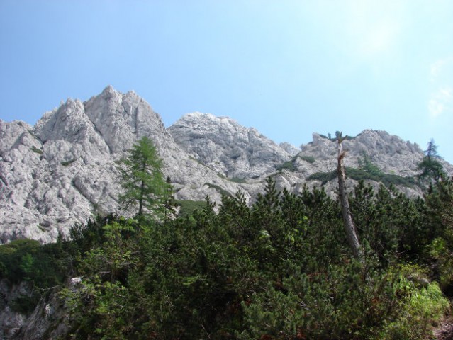 Potem pa, ob pogledu na prehojene vrhove, čisto nebo. 