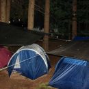Ko smo postavili šotove v Chamonixu, je pričelo deževati.