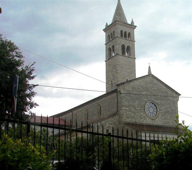 Puljska cerkev
