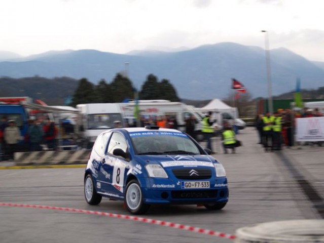 GAS VRTEJBA SHOW - foto