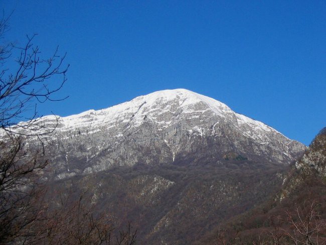 VRHOVI V OKOLICI ADUINSA