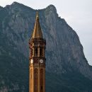 lecco, v ozadju stena corna di medale