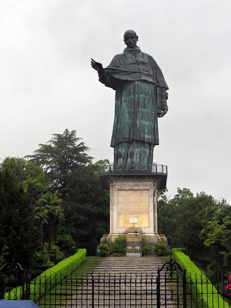 Monumentalni spomenik saint carlone, dobrih 31 m