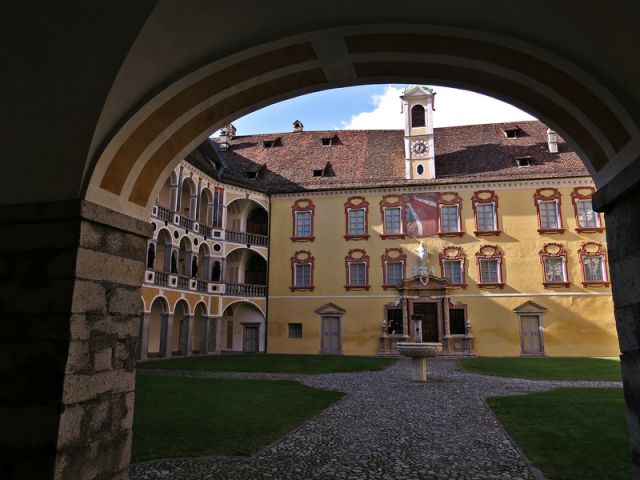 Grad kjer so harali brixenški škofje