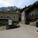 vasica courtil pod ploščami oriana