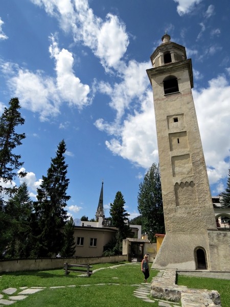 pisa v st. moritzu, zvonik nagnjen za tri metre