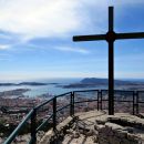 vrh stene z razgledom na toulon