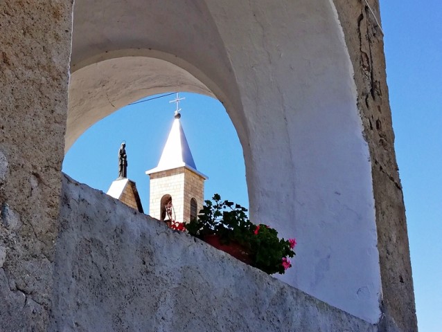 Samostan st anna, na višini 2000 m