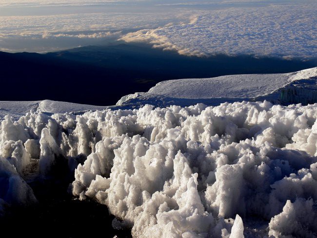 Mt. Kenya & Kilimanjaro - foto povečava