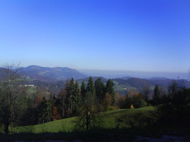 Pogled iz Smrečja proti Ljubljanski kotlini