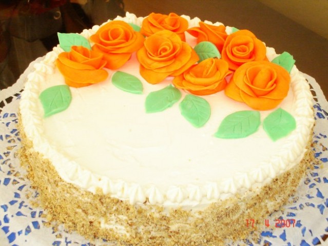 Sadna torta za rojstni dan
