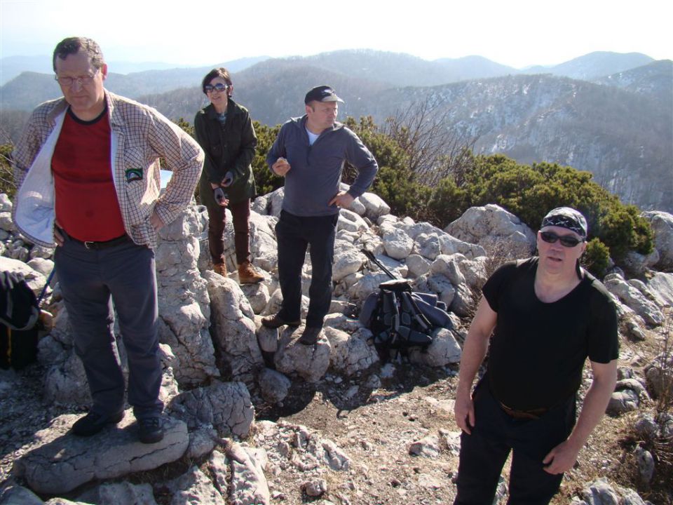 MALI GOLAK (1495m) -  ČAVEN (1242m),  - foto povečava