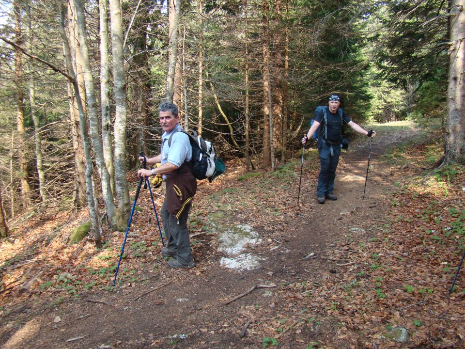 Konj, 1803 m, 25.4.2011 - foto povečava