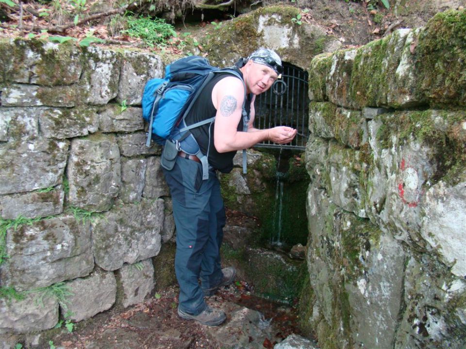 TRDINOV VRH in MIRNA GORA, 8. May 2011 - foto povečava