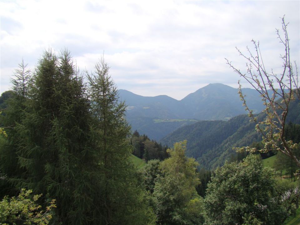 RATITOVEC (1667 m) in LUBNIK (1025 m) - foto povečava