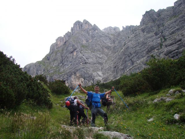 POHOD: VRATA-KRIŠKI PODI-VRŠIČ, 29.-31.7.2011 - foto