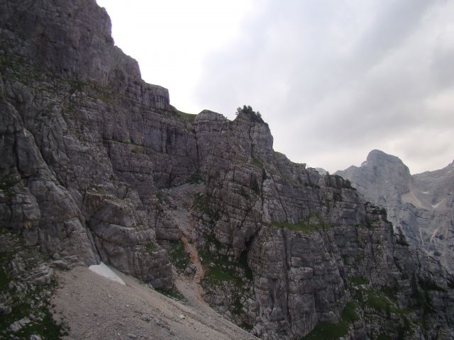 POHOD: VRATA-KRIŠKI PODI-VRŠIČ, 29.-31.7.2011 - foto