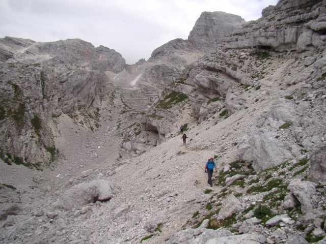 POHOD: VRATA-KRIŠKI PODI-VRŠIČ, 29.-31.7.2011 - foto