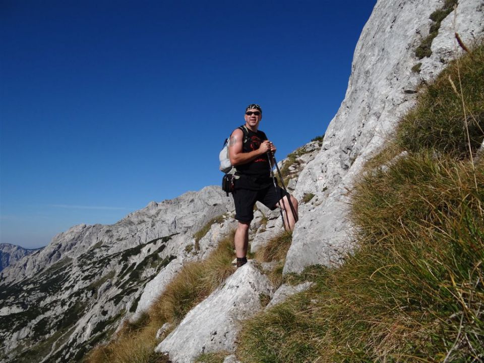 OJSTRICA, 2350 m, 11.9.2011 - foto povečava