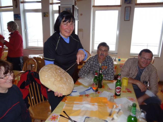 SLAVNIK,1028m in VREMŠČICA,1027m, 18.3.2012 - foto