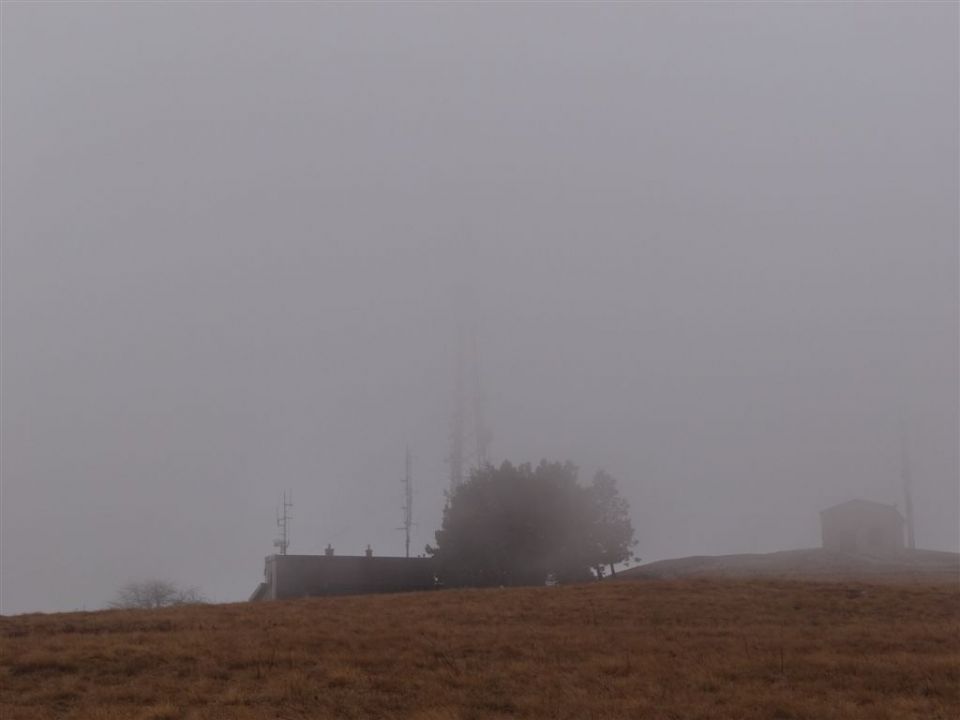 SLAVNIK,1028m in VREMŠČICA,1027m, 18.3.2012 - foto povečava