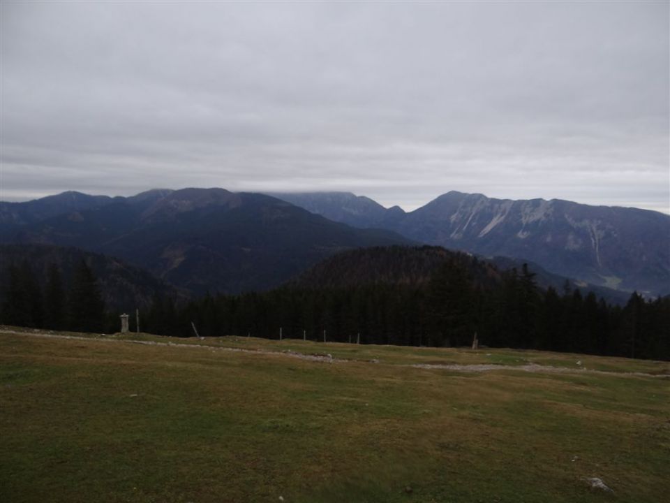 Pl. KOFCE in VELIKI VRH, 2088 m, 18.11.2012 - foto povečava